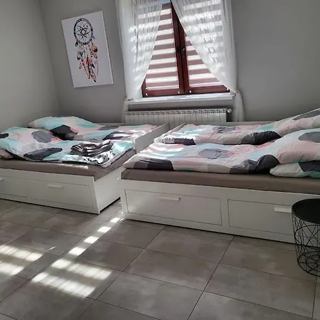 Apartmán Z Kuchnia I Lazienka Zyrardow