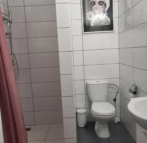 Apartament Pokój Z Kuchnią I łazienką