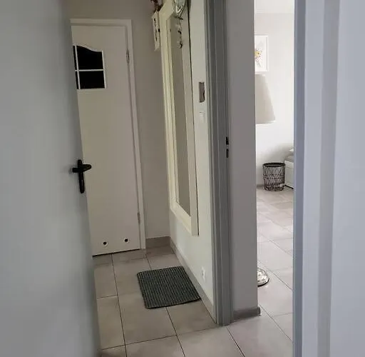 Pokój Z Kuchnią I łazienką Apartament Zyrardow